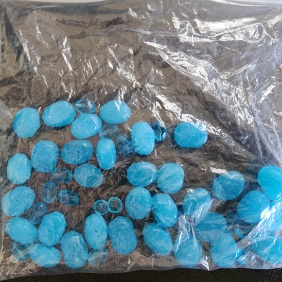 Mix Bulk Beads 19 Bags for Jewelry Making Multi Materials And Shapes New 2 Lbs+ - Picture 4 of 16